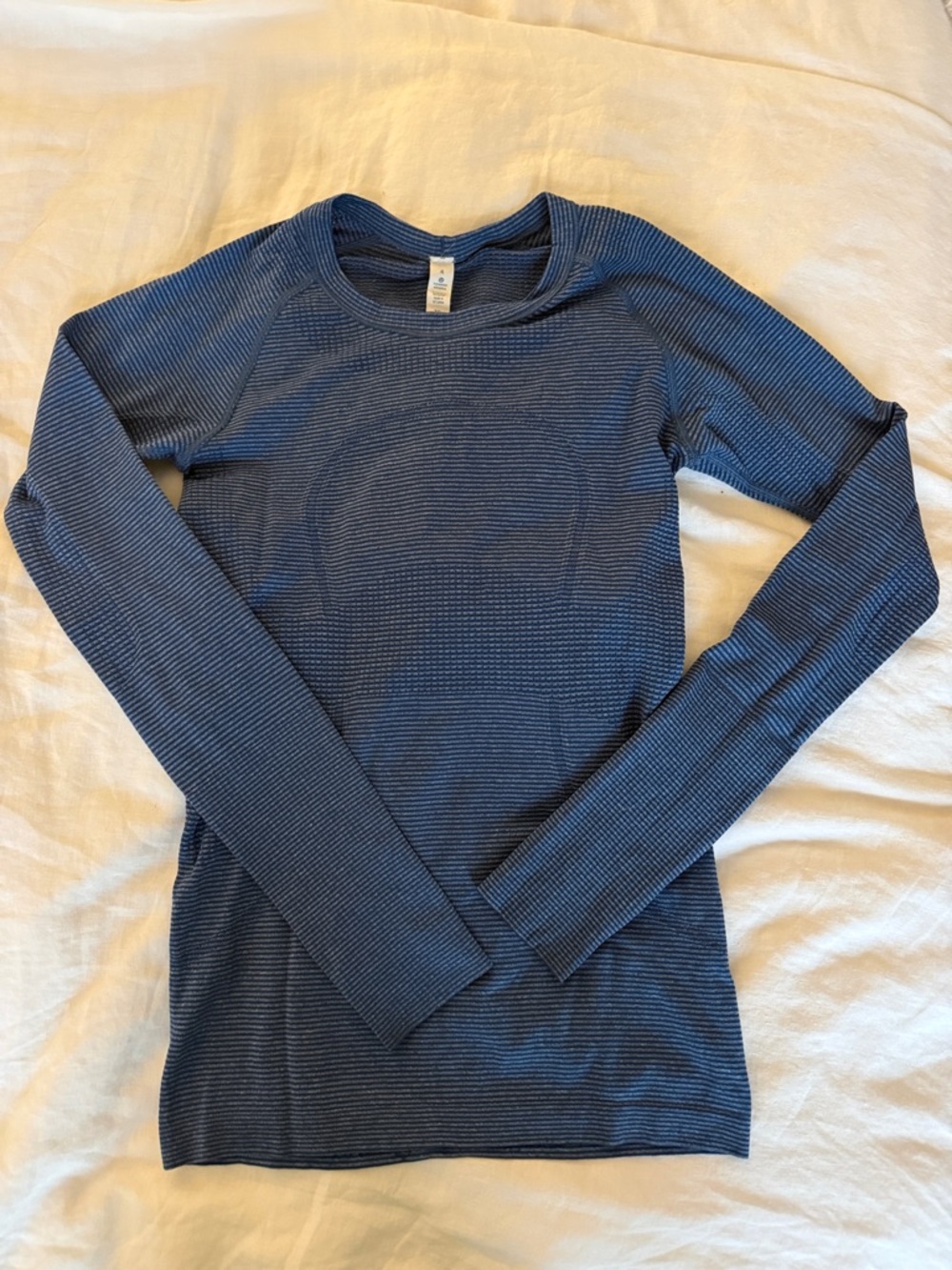 Lululemon Athletica Swiftly Tech Long Sleeve Top
